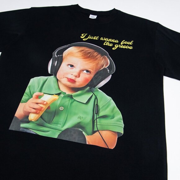 Acme De La Vie Black Short-Sleeved T-Shirt With A Boy Listening To Music Print - Picture 4 of 9